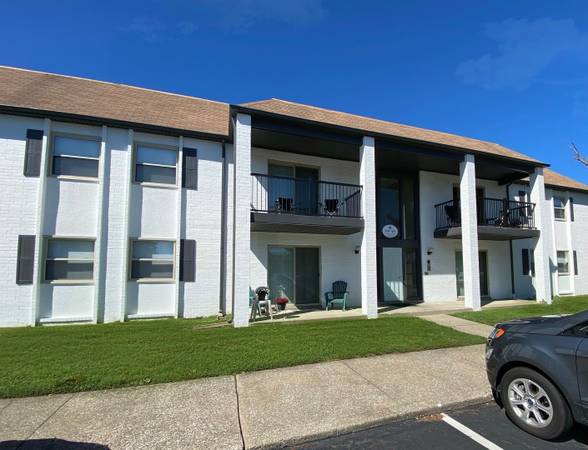 $939 / 1br - 773ft2 - Playground, Basketball Court, Pool, On Site Office (600 Normandy Dr, Evansville, IN)63953483888002121