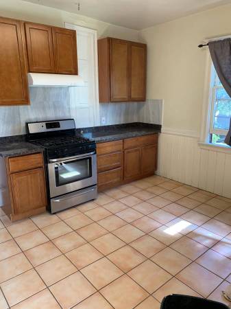 $3,095 / 3br - 1475ft2 - Duplex en Alameda de 3 habitaciones y 1.5 baños, suelos de madera, lavadora/secadora incluidas (alameda)63622983347969121