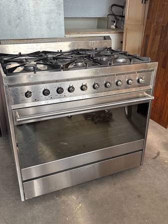 Smeg Range 1