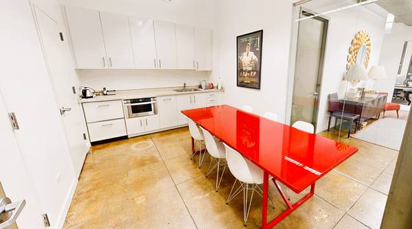 $6,167 / 2000ft2 - 🔥🔥DISTRITO FINANCIERO, EXCELENTE ILUMINACIÓN, OFICINAS AMUEBLADAS Y MINICOCINA (Distrito Financiero)63689627185411122
