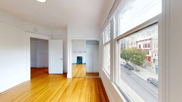 $8,645 / 3br - 1290ft2 - ¡Precioso y amplio de 3 habitaciones y 1 baño con mucha luz! Unidad 1205 (nob hill)63813560668931120