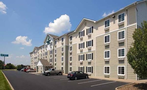$1,199 / 1br - Short-Term Stay, Long-Term Comfort - Special Offer! (8221 Stahl Rd, Evansville, IN)63953484589699120