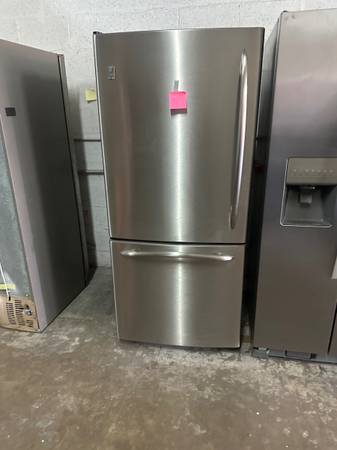 30 wide stainless steel bottom freezer refrigerator 1
