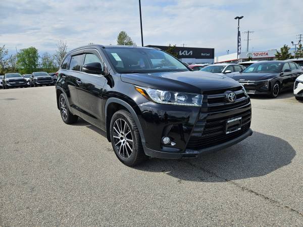 2018 Toyota Highlander XLE AWD | 7 Passenger | Navigation | Leather 1