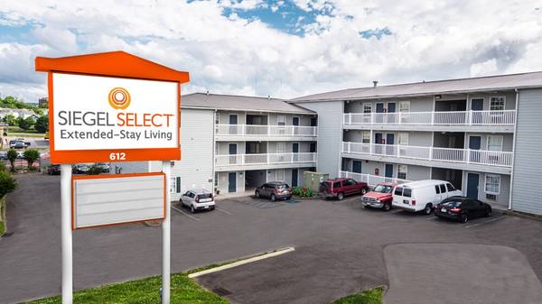 $392 Studio, Free Utilities, Fully Furnished630951042954271220