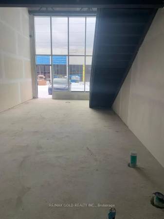 Prime Retail Opportunity at Kennedy & McNicoll 1