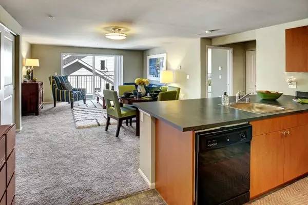 $3,980 / 2br - 1270ft2 - Spread out & settle in: 2 BR, 2 BA, 1270 Sq Ft of joy. (Bellevue)63808008152961120