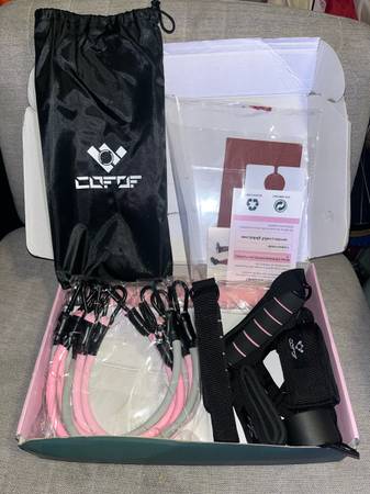 Brand new Pilates bar kit 1