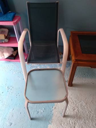 Outdoor chair and snack table 1