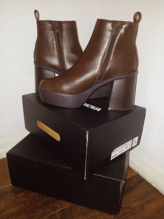 FASHIONABLE Footwear!!! (N. Monroe)64304186168067121