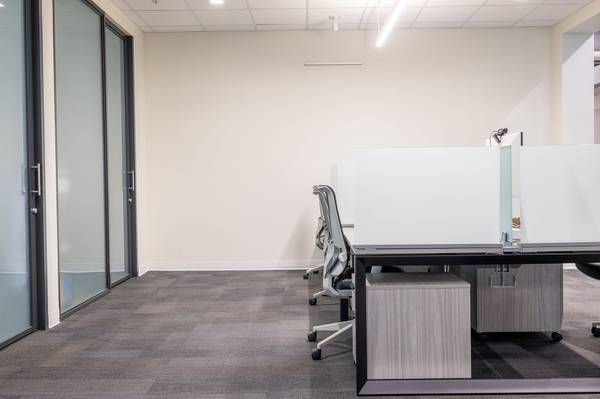 $260 Escritorios Dedicados Disponibles en Wauwatosa – ¡Ubicación Privilegiada! (Wauwatosa)64152182149377121