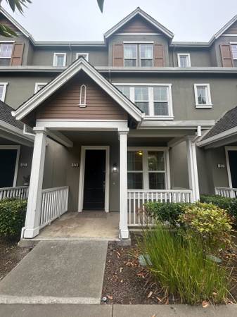 1 **Move in Promo- $1,500 off rent** Modern 4-Bed, 4-Bath Townhome 1