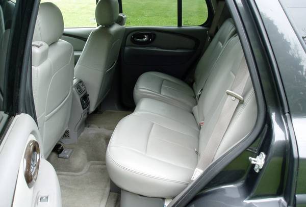 2008 Buick Rainier completamente equipado CXL, es un Trailblazer mejorado - $2.300 (cerca de Redford)63470233798019124