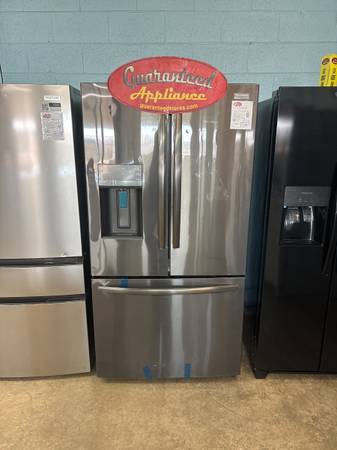 GSMT (NEW) FRIGIDAIRE FD FRIDGE W/ 90- DAY WARRAN 1