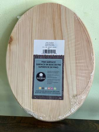 Oval Pine Plaque 1