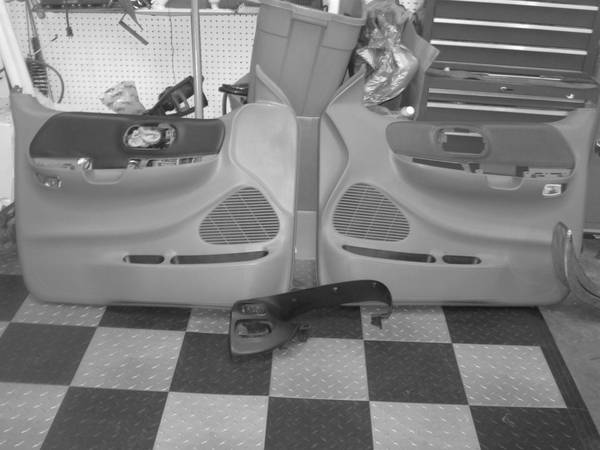 1999-2003 FORD F-150 DOOR PANELS 1