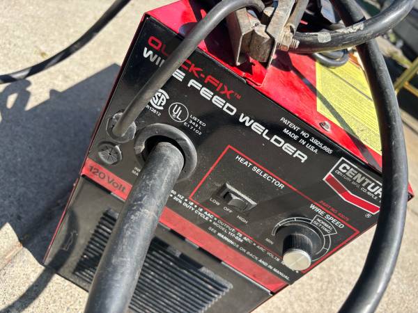 Century wire feed welder 1