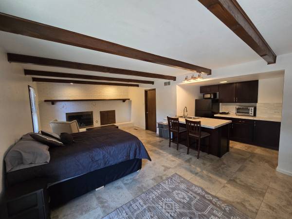 $1,700 / 1br - 400ft2 - Private Studio in Los Alamos County63806020073473120