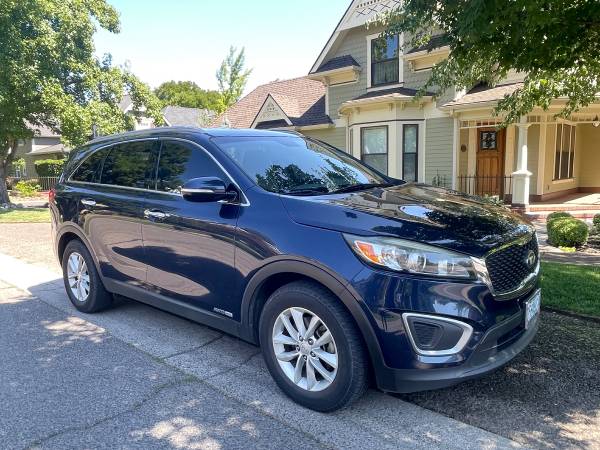 2017 KIA Sorento 1