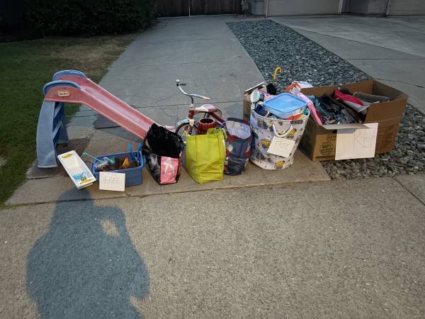 Free stuff! 1