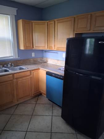 $1,800 / 5br - 2000ft2 - 5 bedrooms house  35 juregns ave (Clifton)63172785344897123