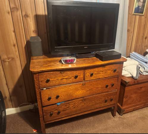 Yard sale photo