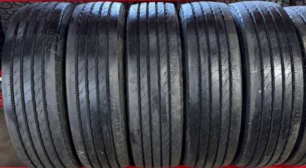 Uniroyal 245 70 19.5 “G” 1