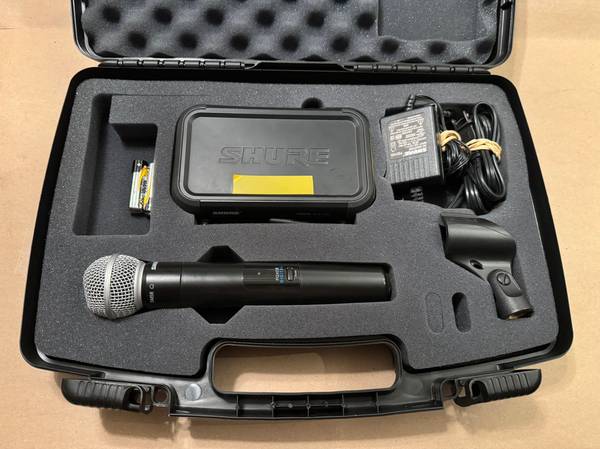 PGXD4 Microphone Kit With Receiver, Transmitter And Accessories 1