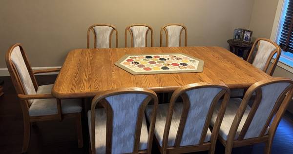 9 Piece Solid Oak Dining Set 1
