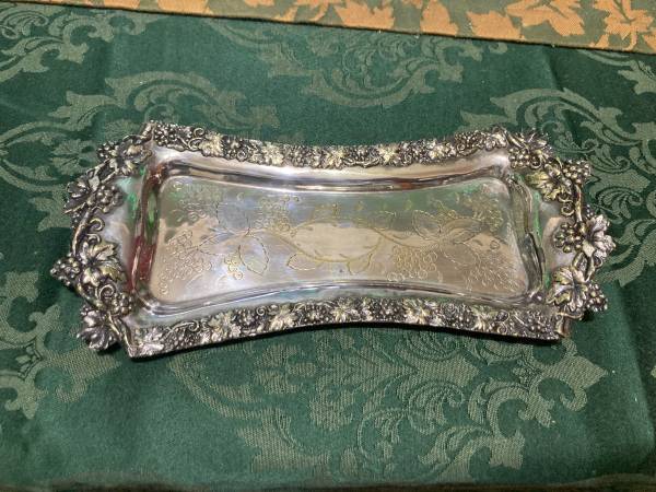 Beautiful Silver Tray for Jewelry, etc. Vintage 1960's. Elegant Design 1