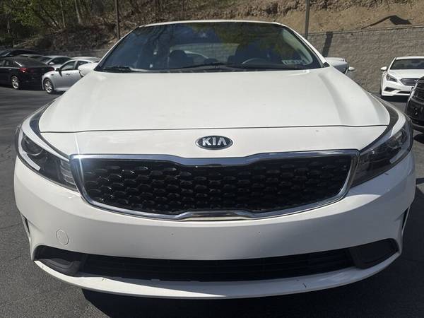2018 Kia Forte LX      Financing for Everyone !! - $10,65063625245342467121