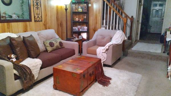 vintage storage trunk coffee table w/matching side table w/drawers 1
