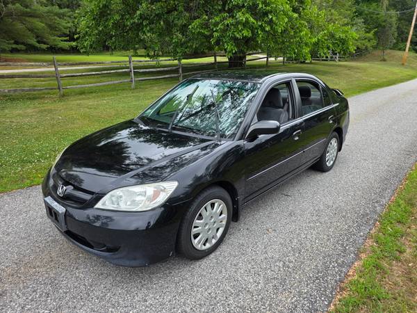 05 Honda Civic LX 4 Door w Spoiler - NEW FRONT BRAKES - Runs Good - $3,200 (Tyngsboro)63623667450755122