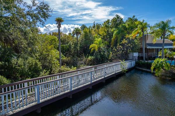 $1,524 / 1br - 730ft2 - On-Site Management Team, Business Center, 1/bd 1/ba (Wonderful lake view)63976137037571121