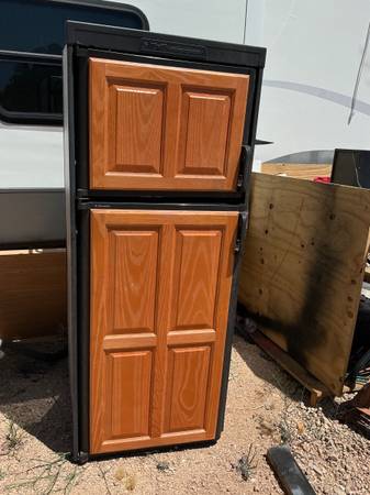 RV refrig 1