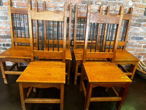 6 solid pine dining chairs 1