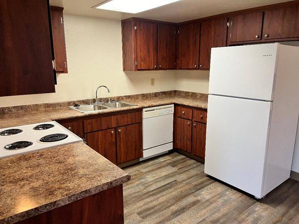 $1,720 / 2br - 1015ft2 - RARE APARTMENT AVAILABLE❕RENOVATED 2 BED 2 BATH HOME COMING SOON❕ (🐈PET FRIENDLY🐕‍🦺GREAT AMENITIES🏊🏽‍♂️,🏋🏽‍♀️,🏀,🧺,🍔)64008334005249121
