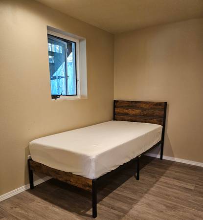 $700 / 3br - 700ft2 - Furnished Mother-in-law suite available for rent (Northgate)63786873289345124