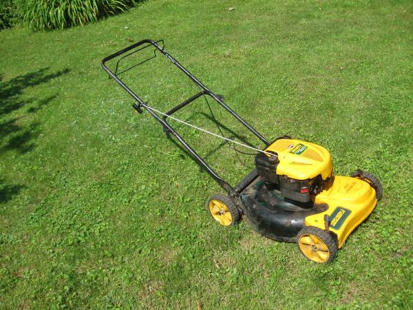 Yard Man- 6.75 HP Commercial grade lawnmower 1