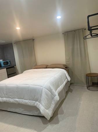 $1,100 / 1br - Private Room for Lease for 6 Months Starting October 1st, 2025. (Oakdale)63654929665411120
