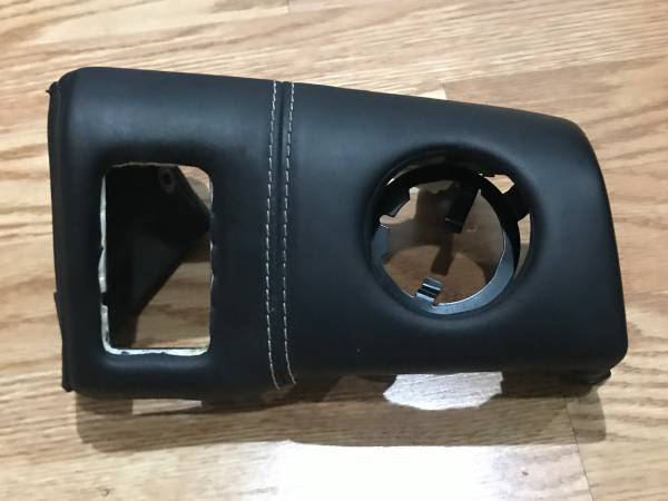 FERRARI CALIFORNIA LEFT CENTER DASH PANEL COVER TRIM BEZEL BLACK 1