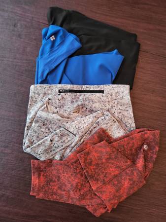 NWOT 4 Pair Exercise Pants for Women Size 4-6 Assorted Athletic Leggin 1