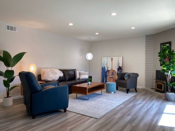 $1,650 / 3br - 1117ft2 - Furnished Room w/ Private Bath - Utilities Included (Walnut Creek)63880133697921120