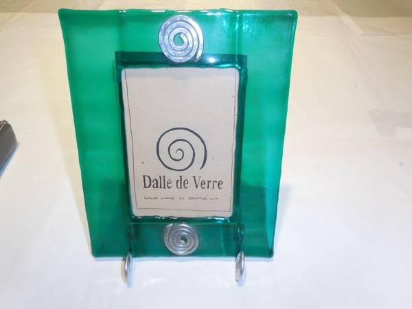 New Dalle De Verre Hand Made Picture/Photo Frame Made in Seattle, WA - $12 (Bothell)63470796868483120