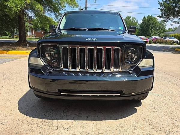 ~EDICIÓN JET~ 2012 JEEP LIBERTY SUV~4X4~CUERO~TECHO SOLAR~LLANTAS~FUNCIONA EXCELENTE~ - $5.99563435083453955123
