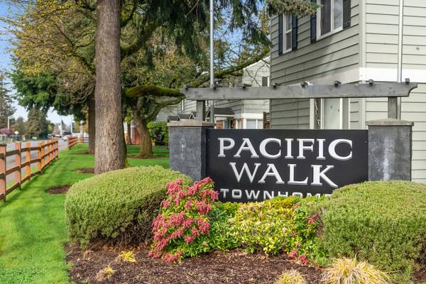 $1,691 / 2br - 850ft2 - 2 bedroom, Off Leash Dog Run, Vinyl Windows (8333 32nd Avenue South, Lakewood, WA)63786755976321123