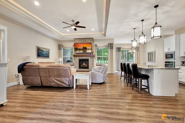 $675,000 / 4br - 2026ft2 - NEW LISTING! Golf Course Views Stunning Ranch (Wasilla)64004786262403124