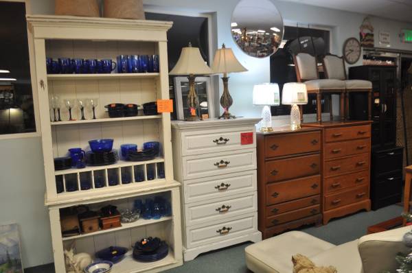 Save Hundreds on Furniture & More! SAT 10-2 ET ESTATE SALES 1