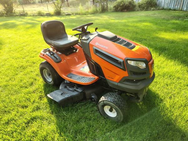 Husqvarna YTH 1842 1