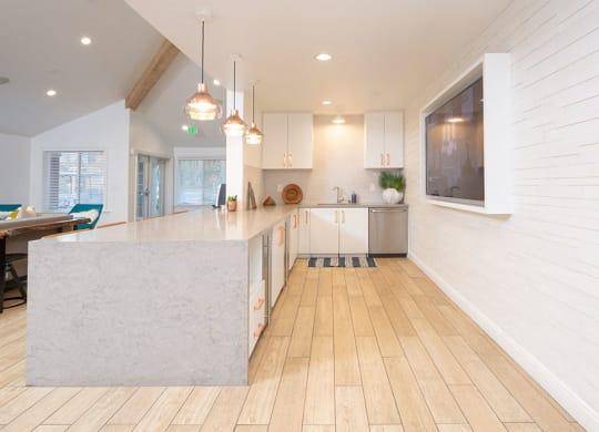 $1,683 / 1br - 704ft2 - Plank Flooring, Covered Parking, Business Center, Dishwasher (richmond / point / annex)63834323809795122